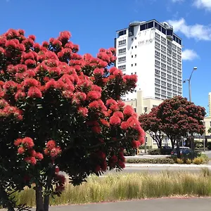Bay Plaza Otel
